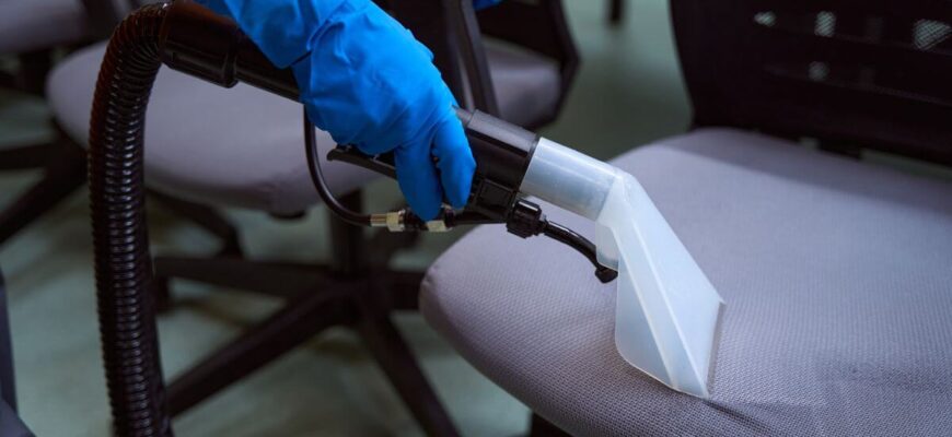 Jakie są najlepsze metody czyszczenia tapicerki krzeseł?