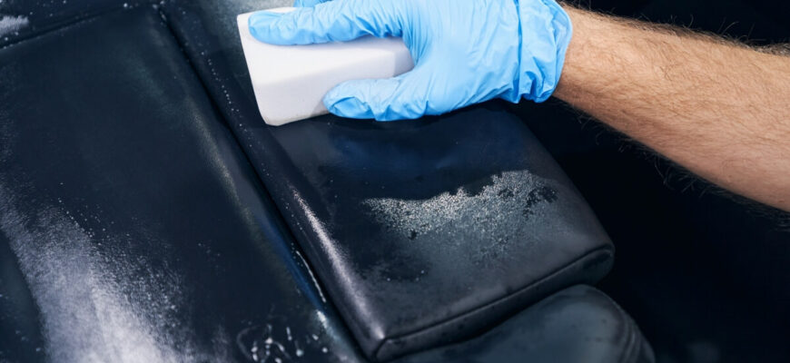 Renowacja tapicerki skórzanej – co warto wiedzieć przed rozpoczęciem prac?